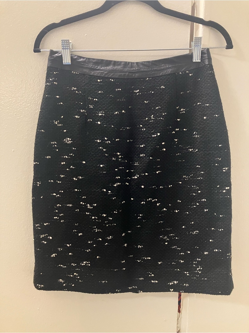 Milly Black & White Wool Blend Tweed Lamb Leather Trim Waist Straight Skirt Sz 4